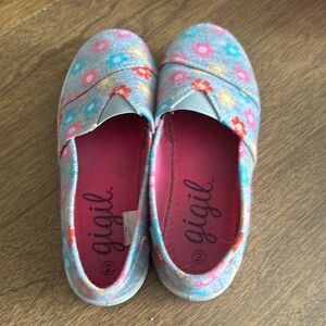 Girls slip on shoes